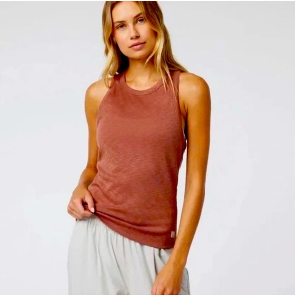 Vuori Highneck Sunrise Tank in Rosewood
